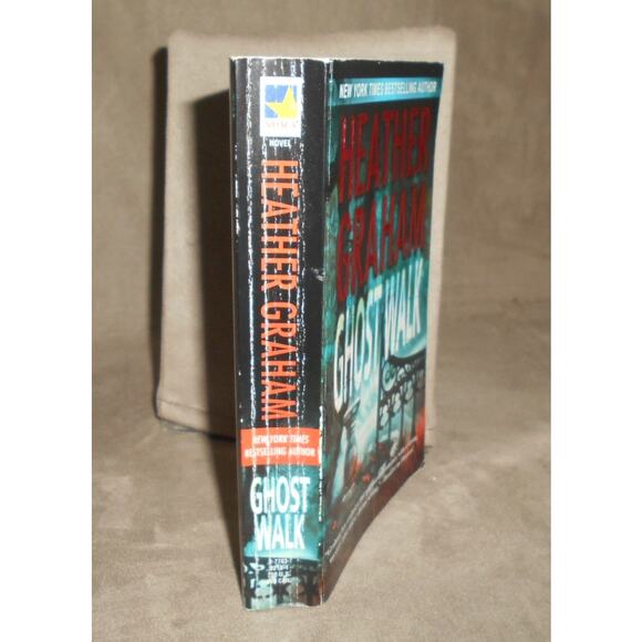 Ghost Walk by Heather Graham Paperback 2005 Harrison Investigation Book 3 - Picture 2 of 7